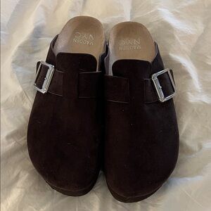 Madden NYC Dark Burgandy platform Mules with Silver Buckle